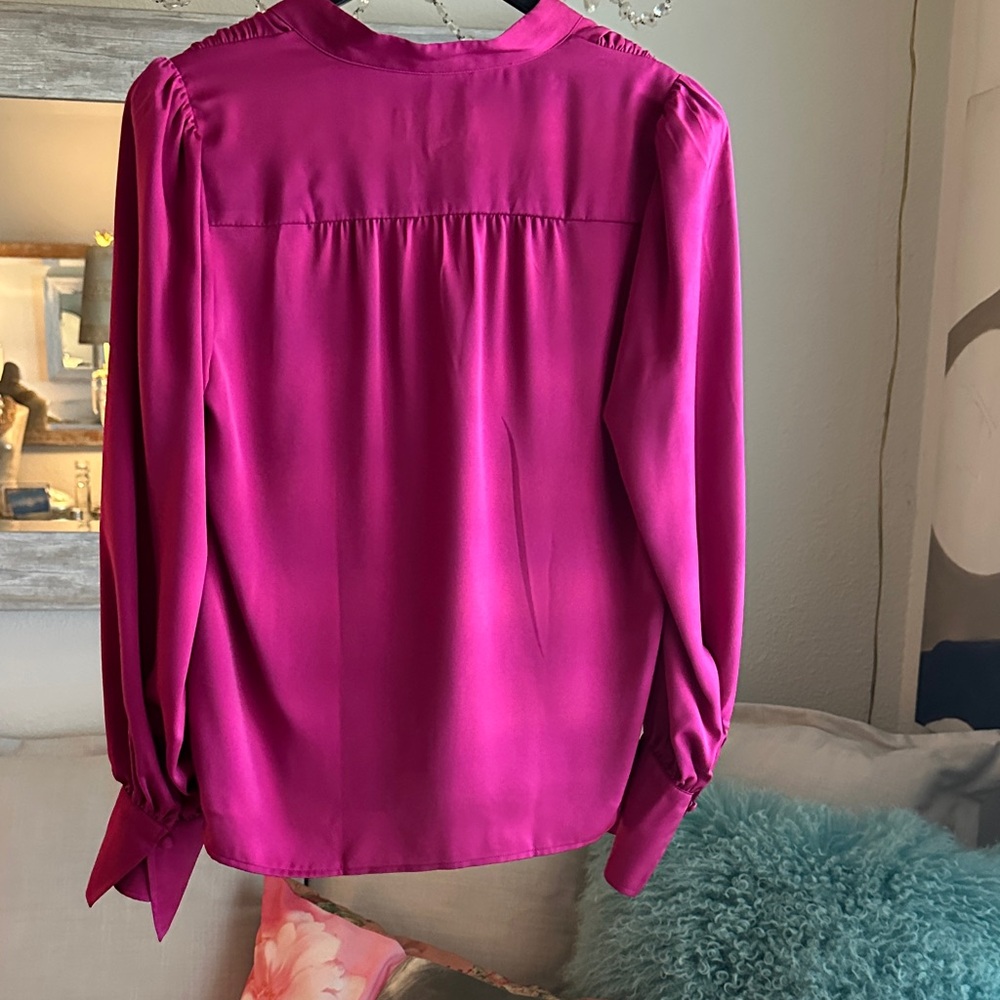 Banana Republic Elegant Fuchsia Blouse - NWT - Picture 6 of 8